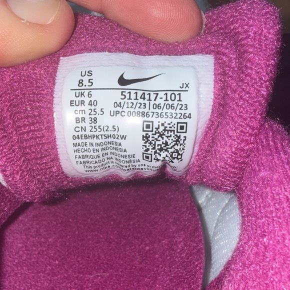 Nike AirMax Correlate Sneakers with Fuchsia Highlights 8.5 - Picture 9 of 9